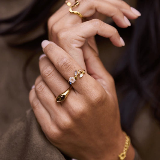 Crystal White Blossom Ring – Gold
