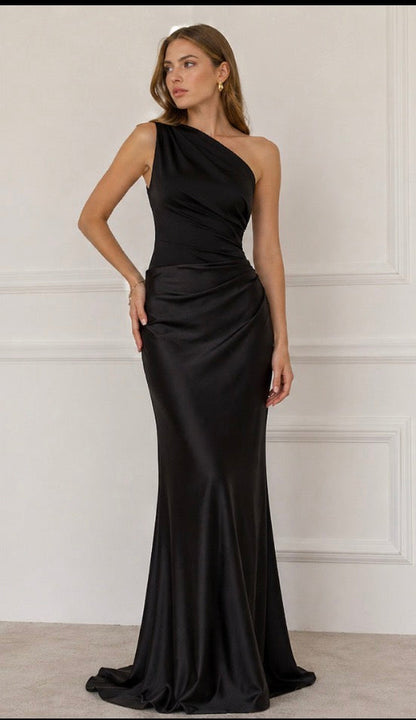 Arabella – Satin Maxi Dress