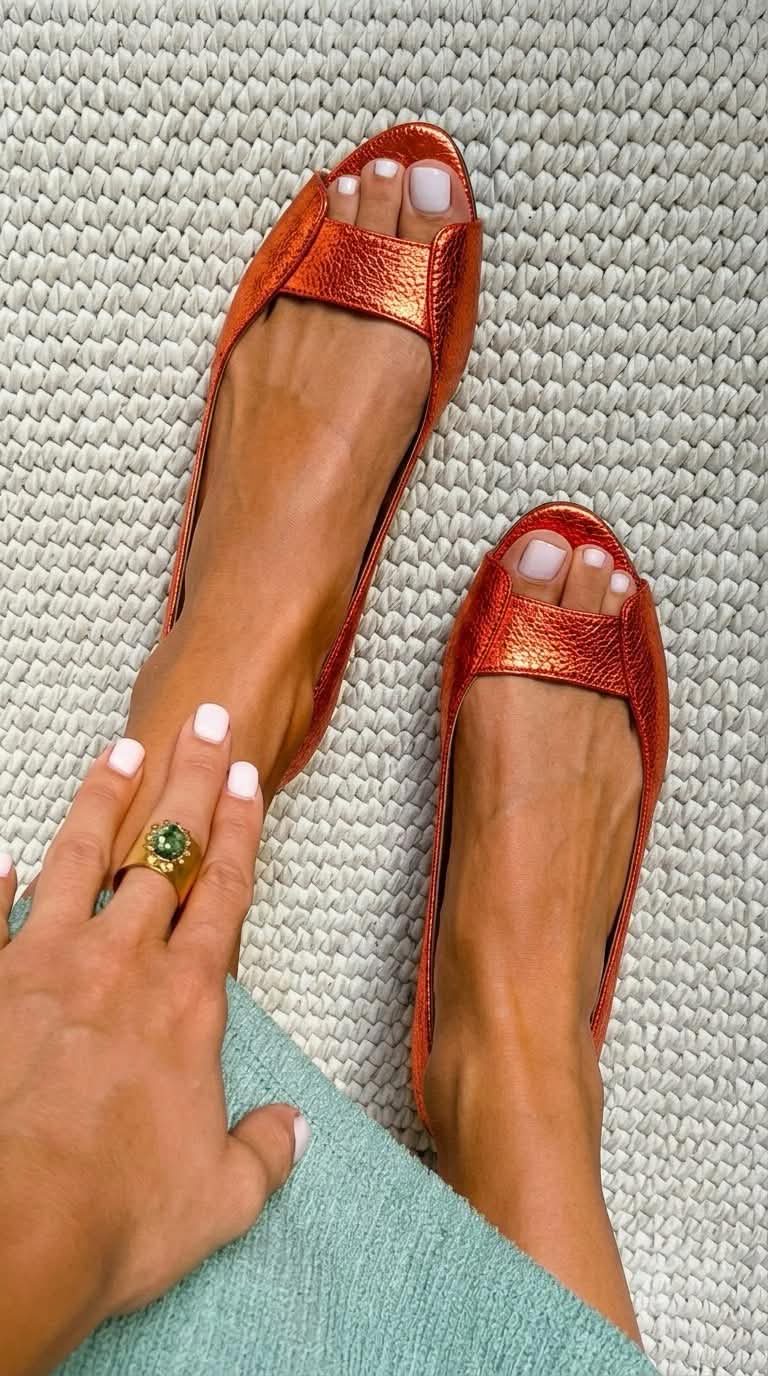 Adelina | Gold Comfort Sandals