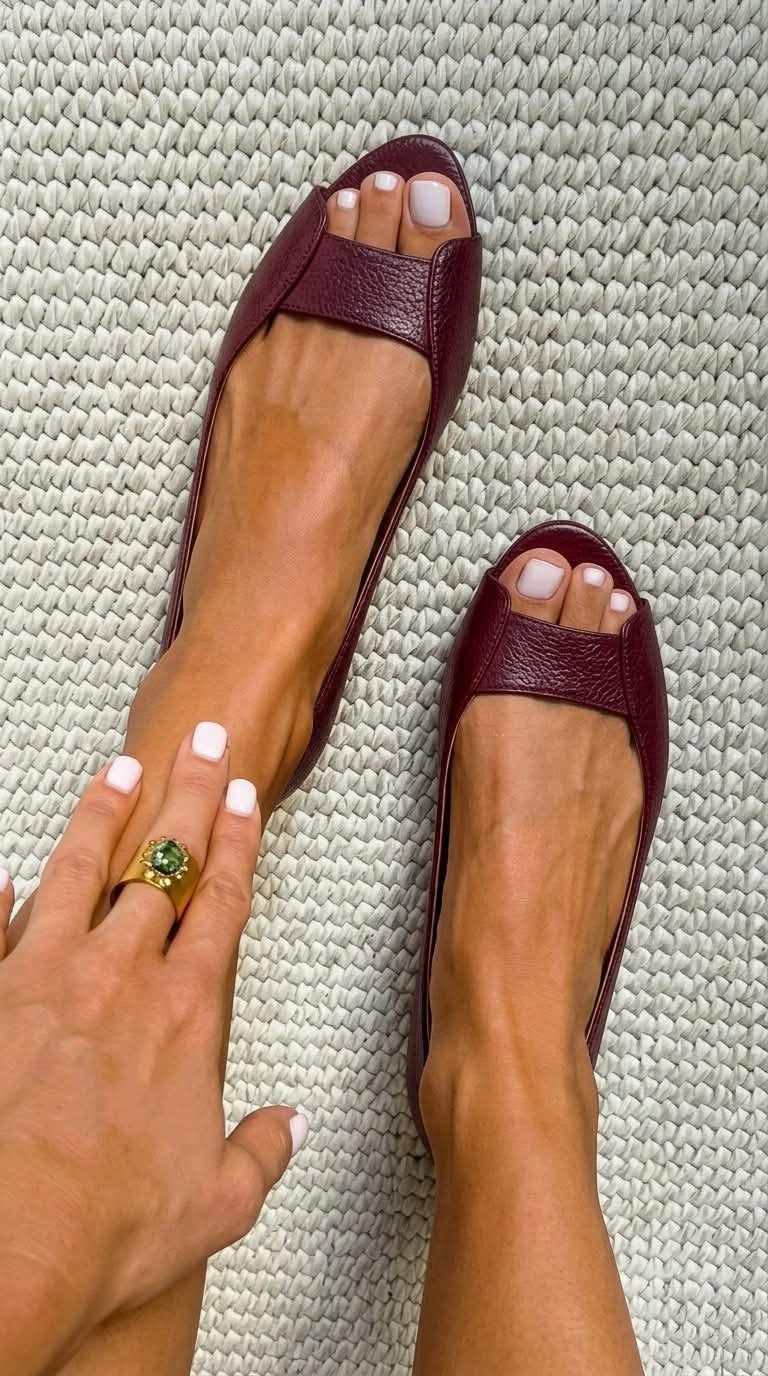 Adelina | Gold Comfort Sandals