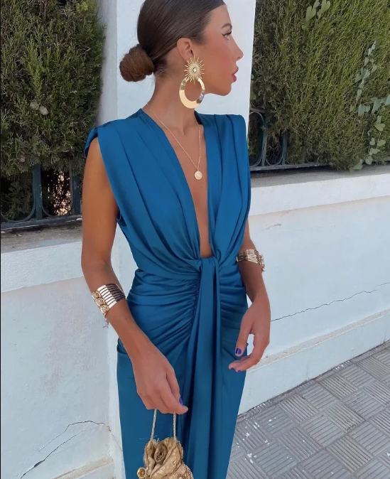 Genevieve – Elegant Pleated Dress