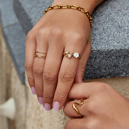Crystal White Blossom Ring – Gold